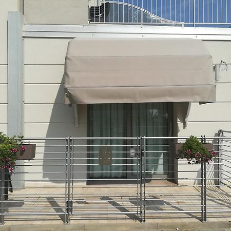 Hotel & Residence Cavalluccio Marino Rimini Exterior photo