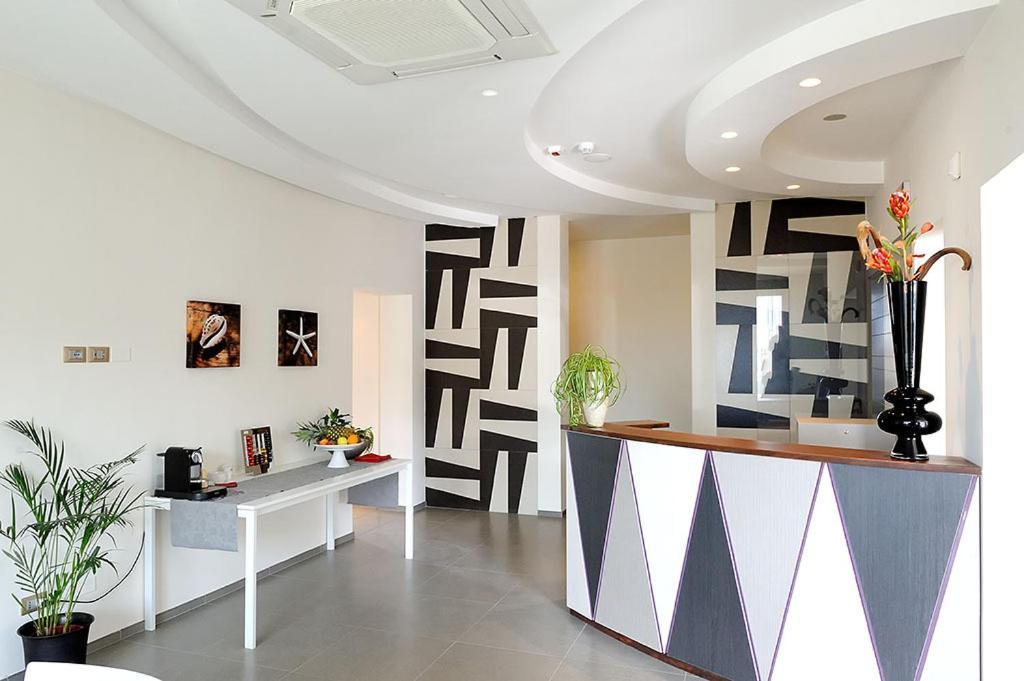 Hotel & Residence Cavalluccio Marino Rimini Exterior photo