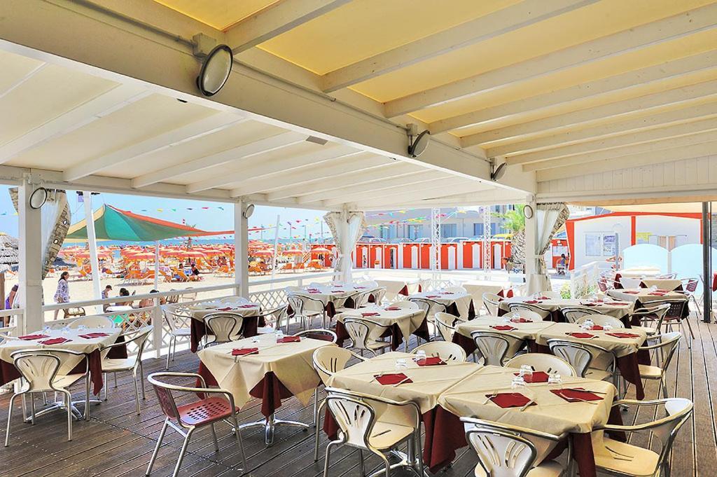 Hotel & Residence Cavalluccio Marino Rimini Exterior photo