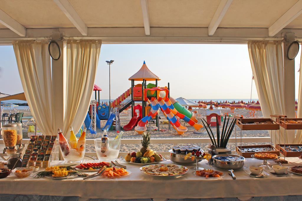 Hotel & Residence Cavalluccio Marino Rimini Exterior photo